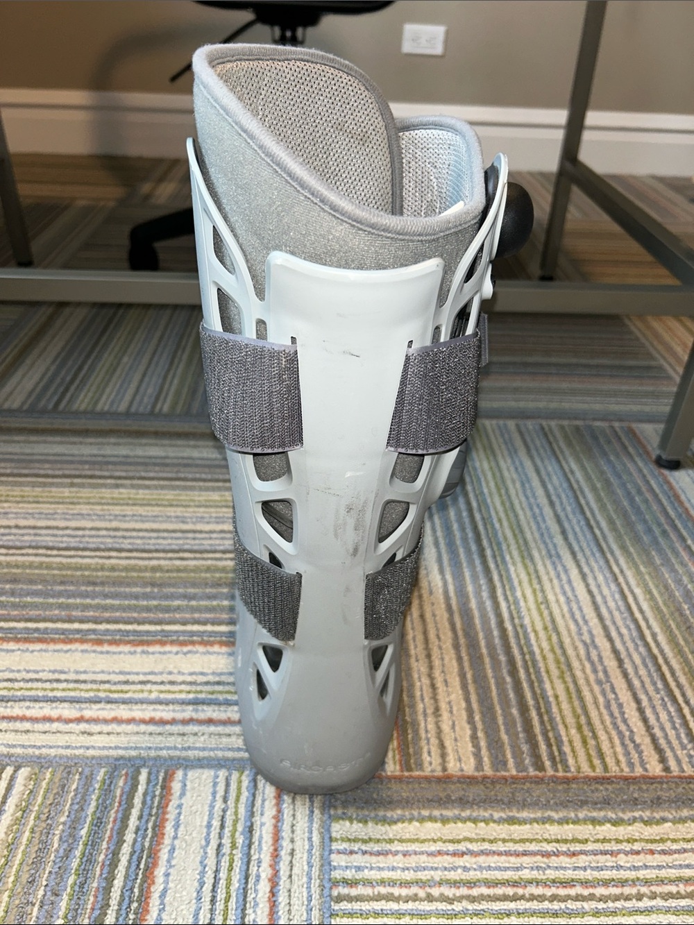 Men’s Medium Aircast Boot - Picture 3 of 5